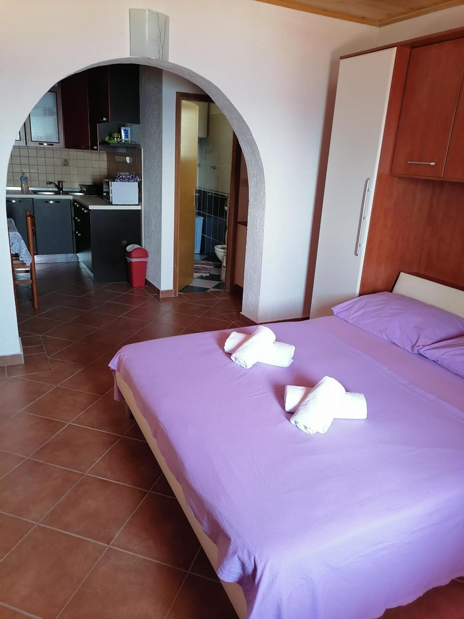 Apartmani Iva Tribanj-Kruscica Zimmer foto